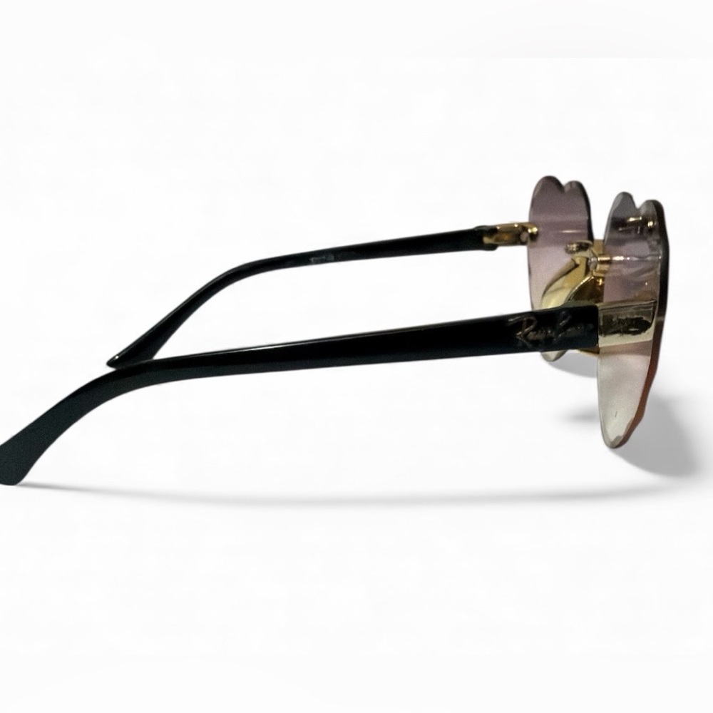 Heart-Shaped Ray Ban kids Sunglasses with Gold Accents - Picture 4 of 4